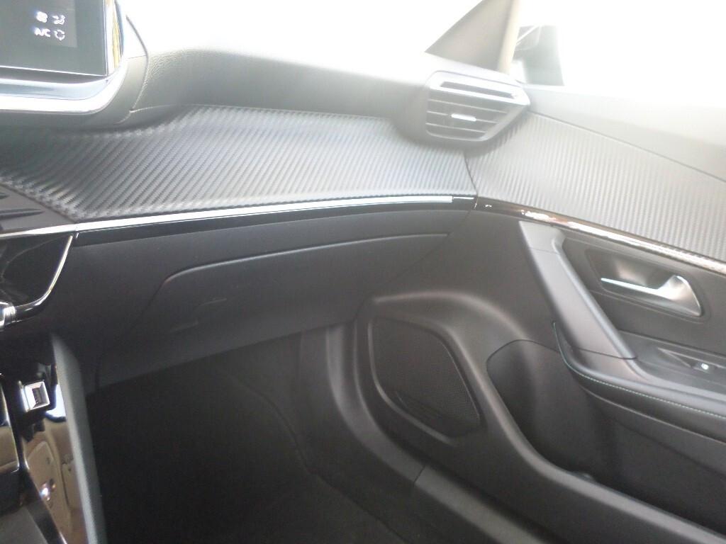 Peugeot 2008 BlueHDi 110 S&S Allure Pack