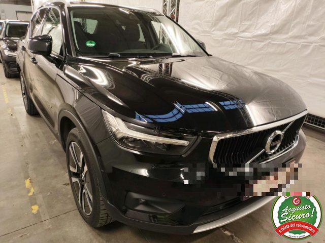 VOLVO XC40 T2 Momentum Navi