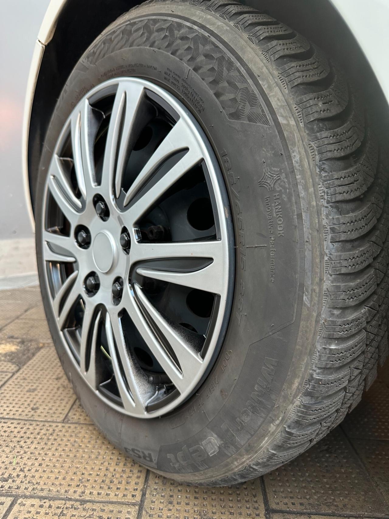 Opel Corsa 1.0 Benz, Euro 5A, cons ridot, si neopatentati