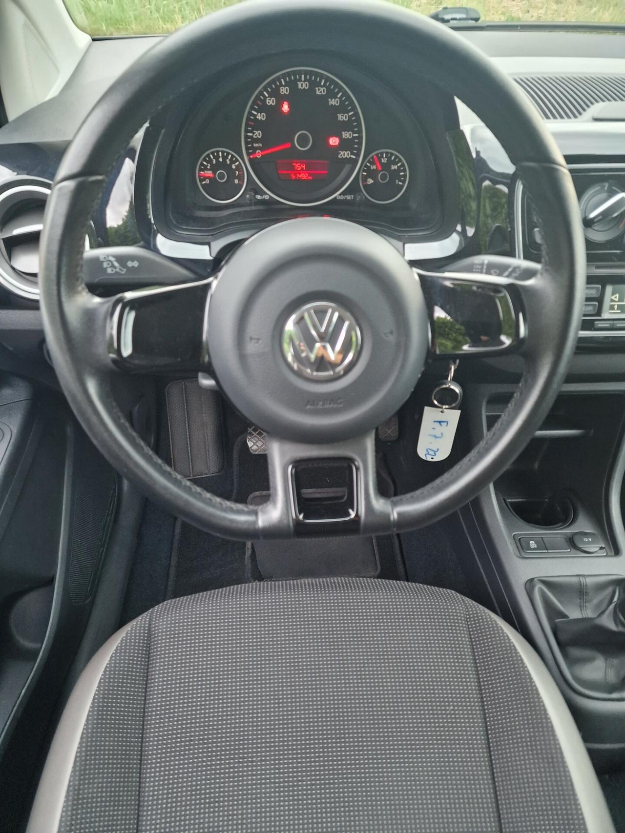 Volkswagen up 1.0 75cv 51000km