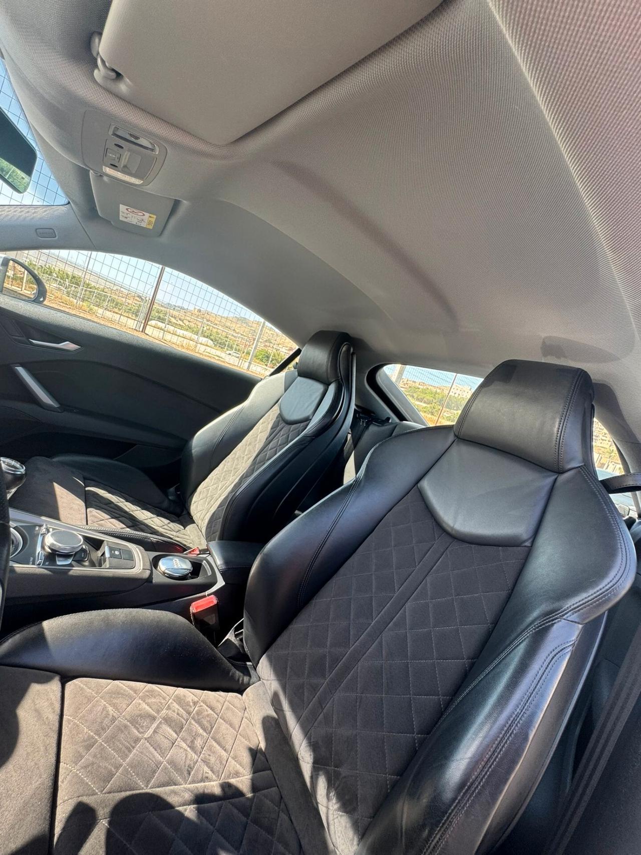 Audi TT Coupé 2.0 TDI ultra S line