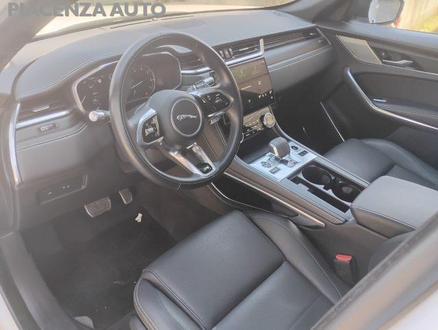 JAGUAR F-Pace 2.0 250 CV AWD aut. R-Dynamic Black.PANORAMA