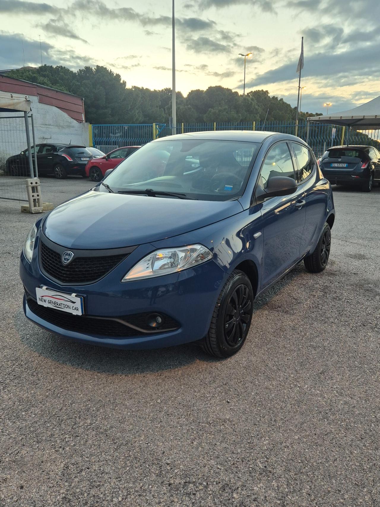 Lancia Ypsilon 0.9 TwinAir 85 CV 5 porte Metano Ecochic Gold