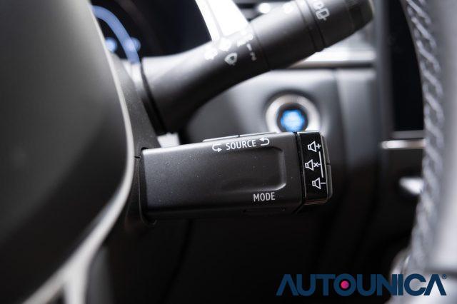 RENAULT Captur FULL HYBRID E-TECH 145 CV INTENS NEOPATENTATI