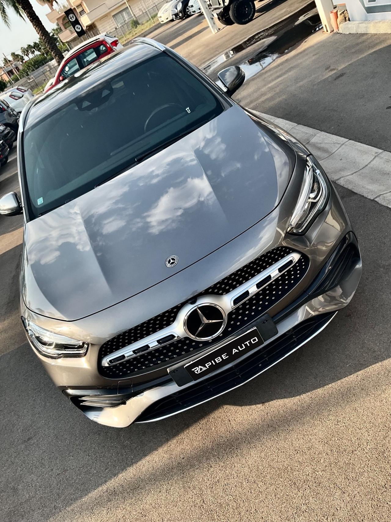 Mercedes-benz GLA 200 d Automatic Premium allestimento AMG
