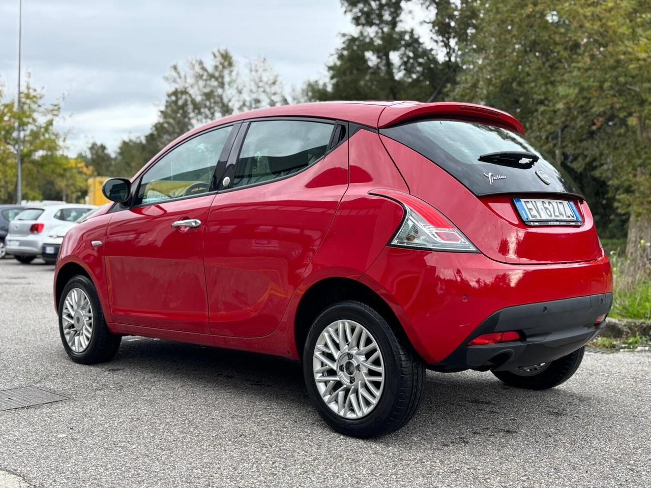 Lancia Ypsilon 0.9 TwinAir *NEOPATENTATI*METANO*