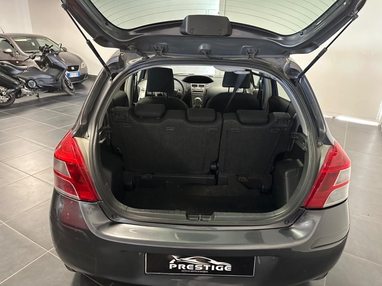 TOYOTA YARIS 1.3 AUTOMATICA NEOPATENTATI GARANZIA