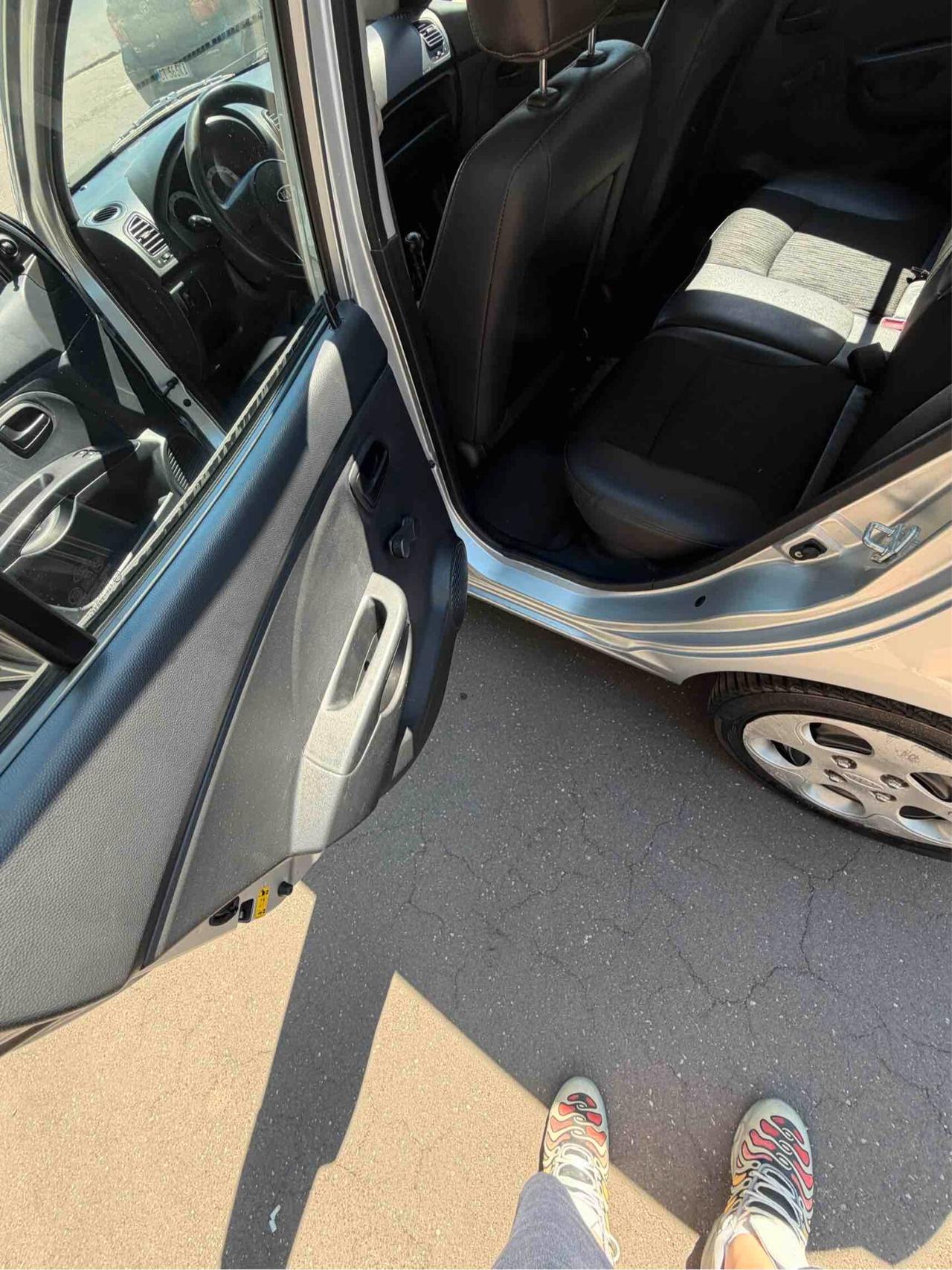 Kia Picanto 1.0 12V Life Bi-Fuel