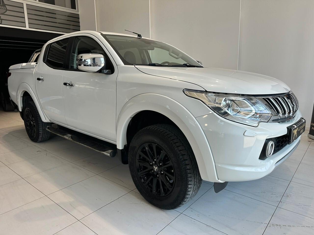 Mitsubishi L200 2.4 181 CV Intense Full 2016