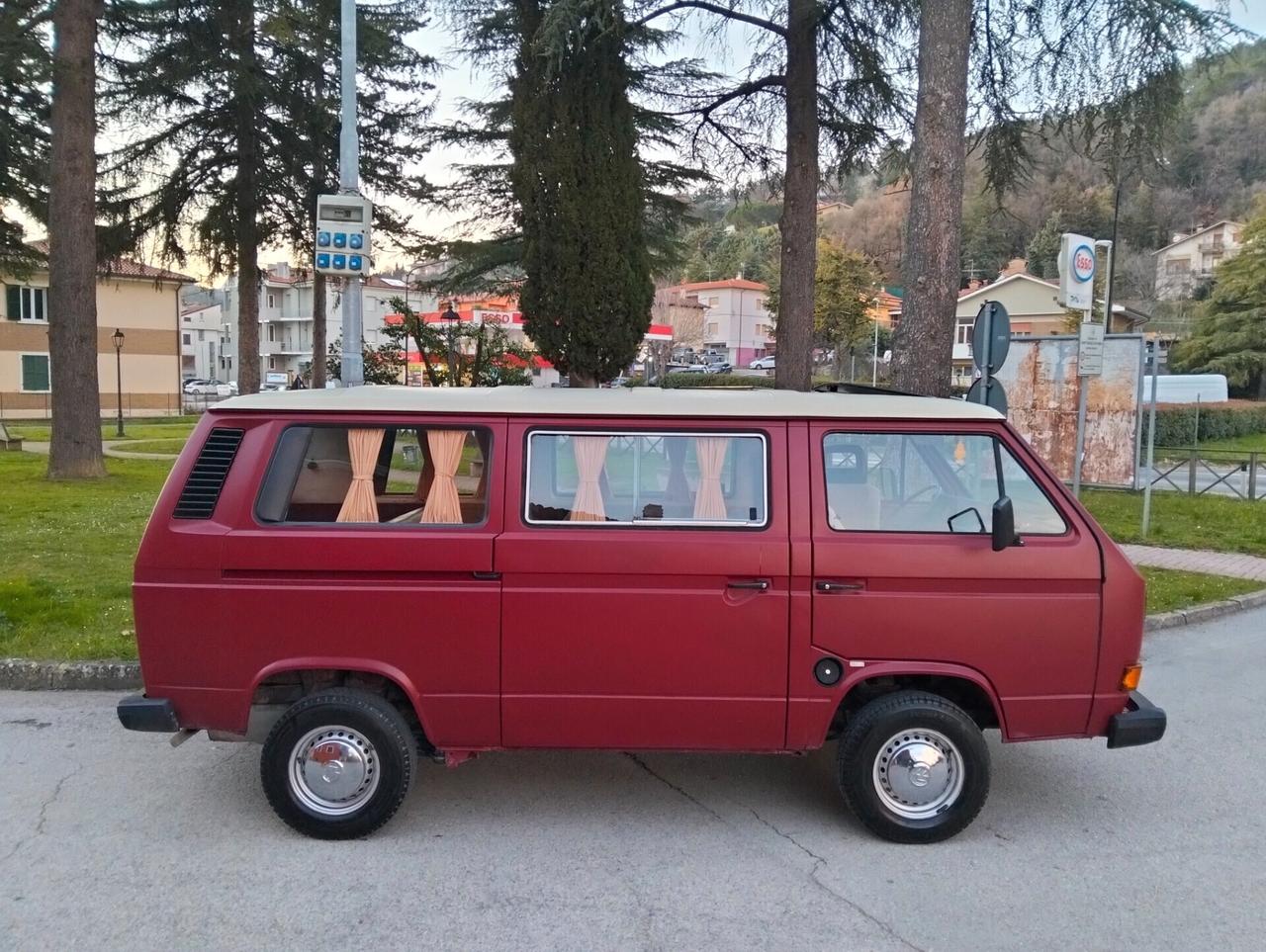 Volkswagen Caravelle