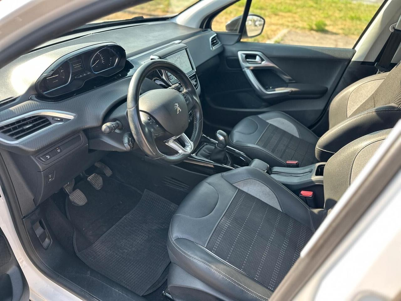 Peugeot 2008 PureTech Turbo 110 S&S Black Matt