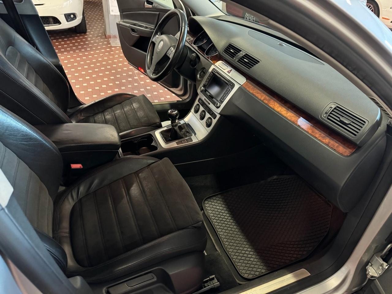 Volkswagen Passat 2.0 16V FSI 4mot. Var. Highline - UNICO PROPRIETARIO