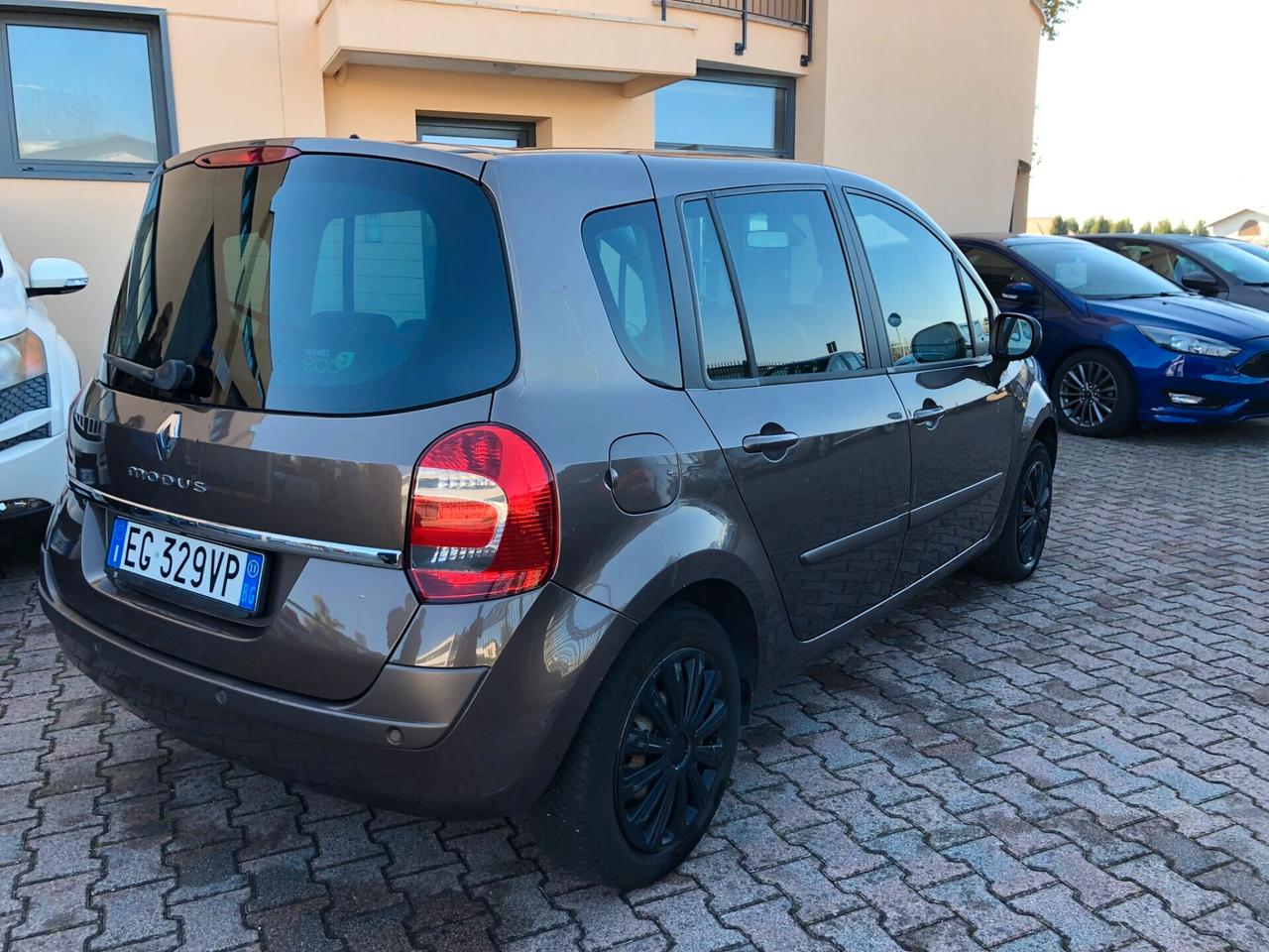 Renault Modus Grand 1.2 16V TCE Live