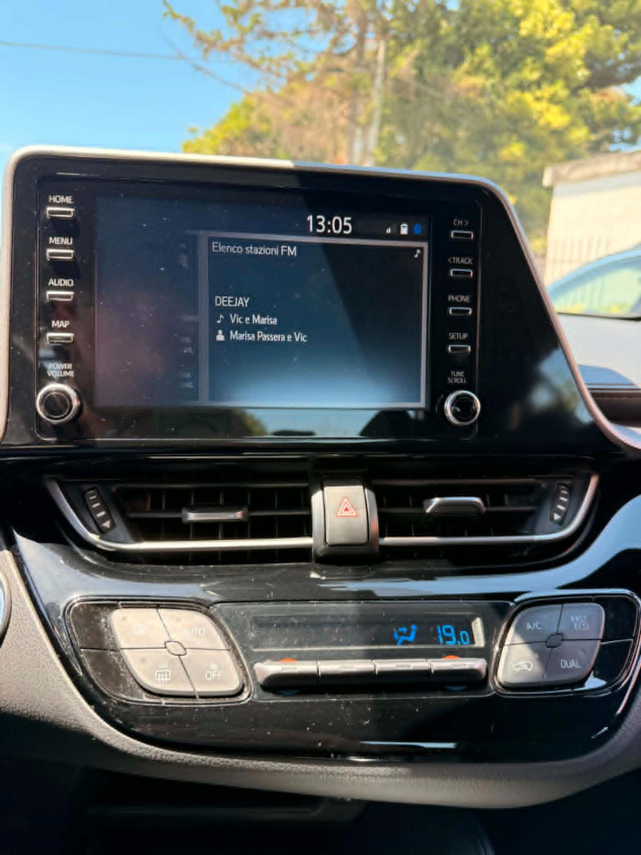 Toyota C-HR 1.8 Benz/Ibrida OK Neopatentato