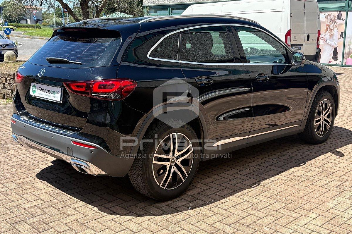 MERCEDES GLA 180 d Automatic Sport