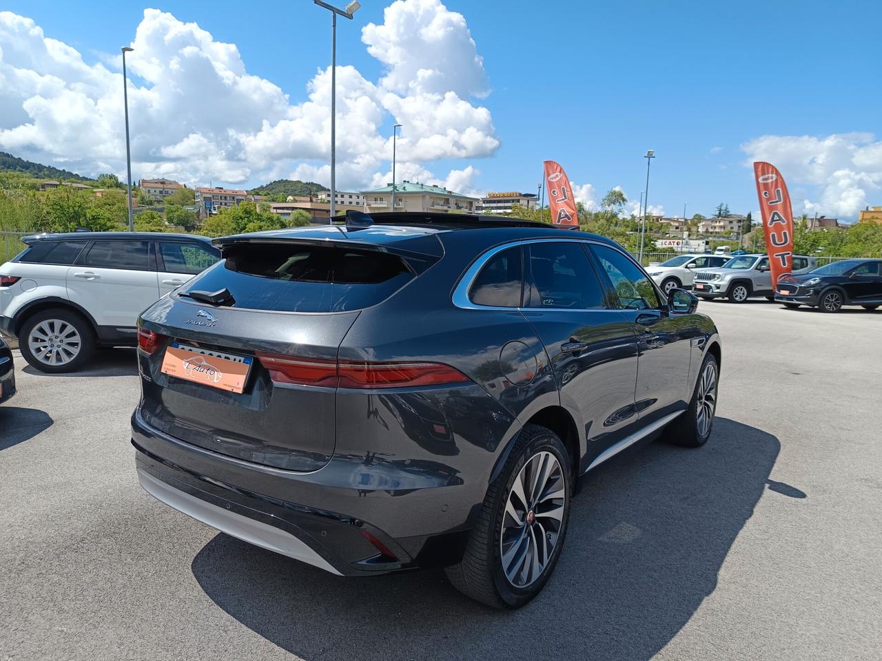 Jaguar F-Pace 2.0 D i4 MHEV 204 CV AWD aut. HSE