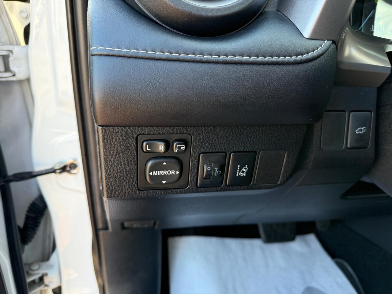 Toyota RAV 4 2.5 Hybrid 4WD Lounge UNICO PROPRIETARIO