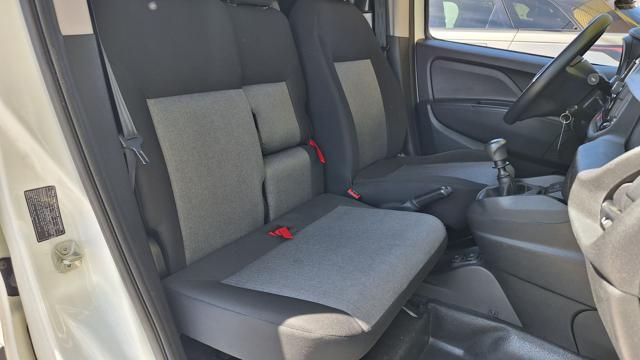 FIAT Doblo Doblò 1.4 T-Jet PC-TN 3POSTI Lounge N°GA026