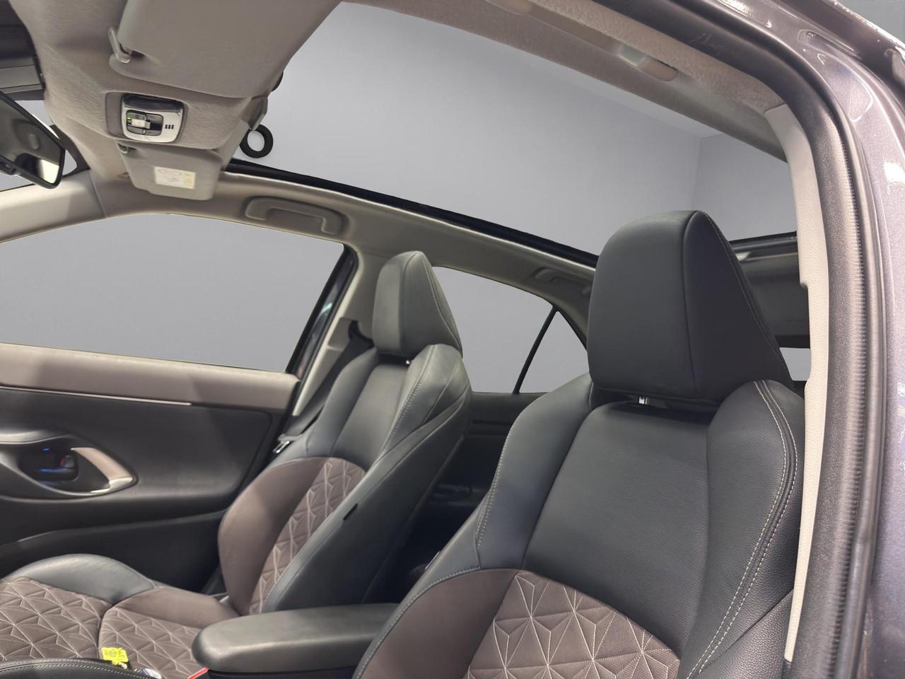 Toyota Yaris Cross 1.5h Lounge fwd 116cv e-cvt