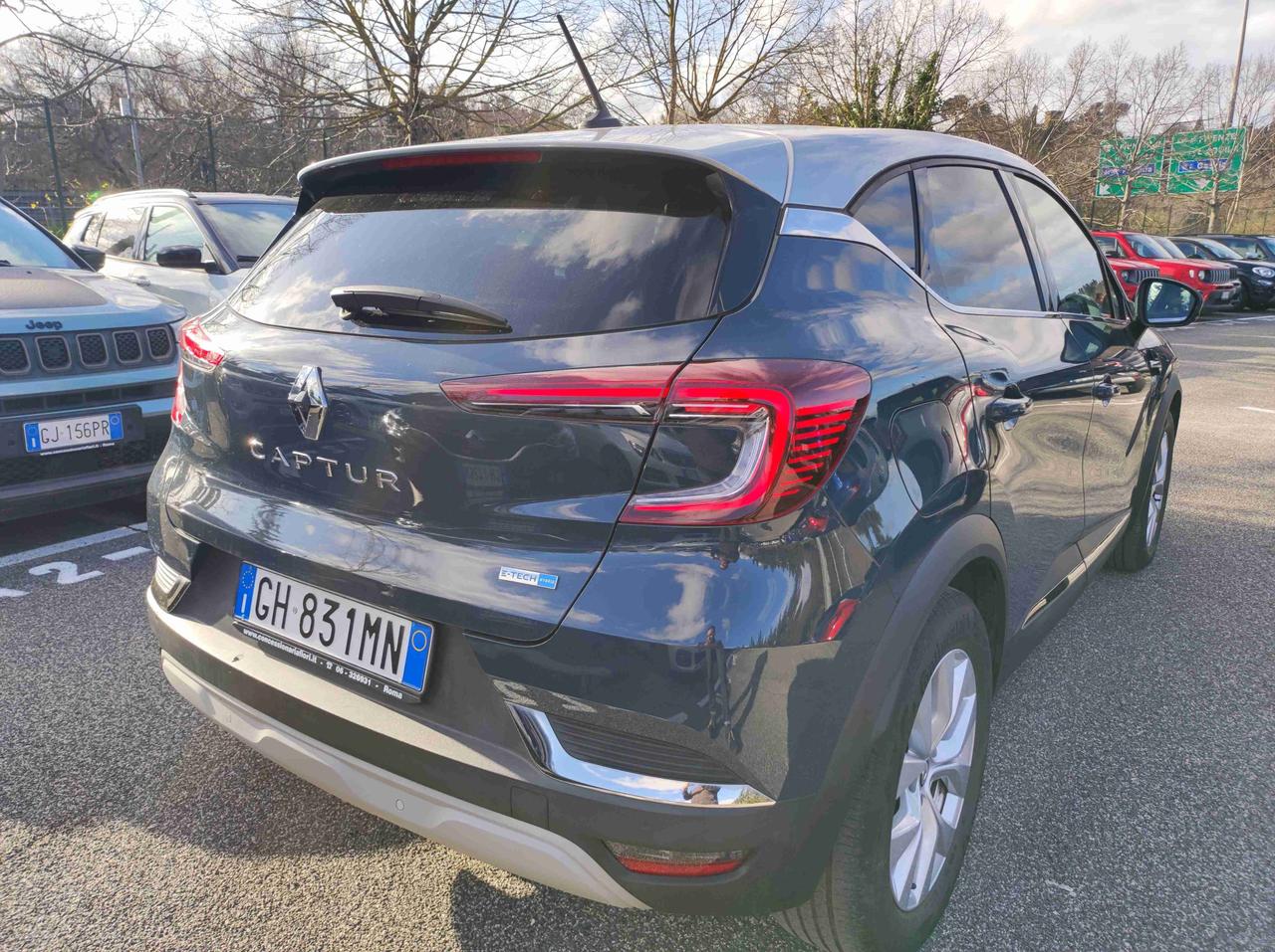 RENAULT Captur II 2019 - Captur 1.6 E-Tech hybrid Intens 145cv auto