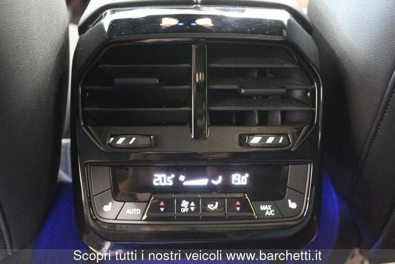 BMW iX xdrive50 pacchetto sportivo