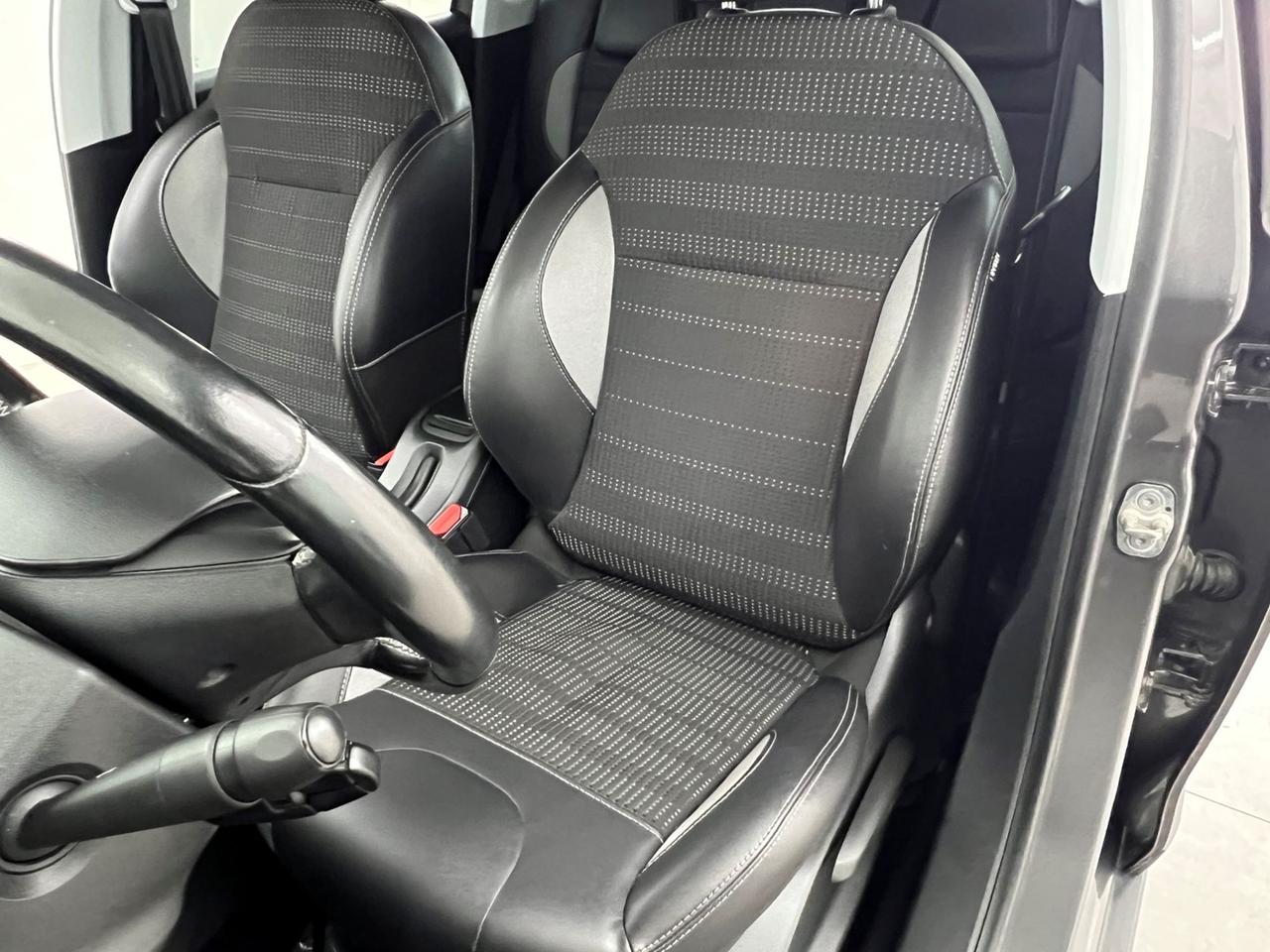 PEUGEOT 2008 1.6 bluehdi Allure 100cv