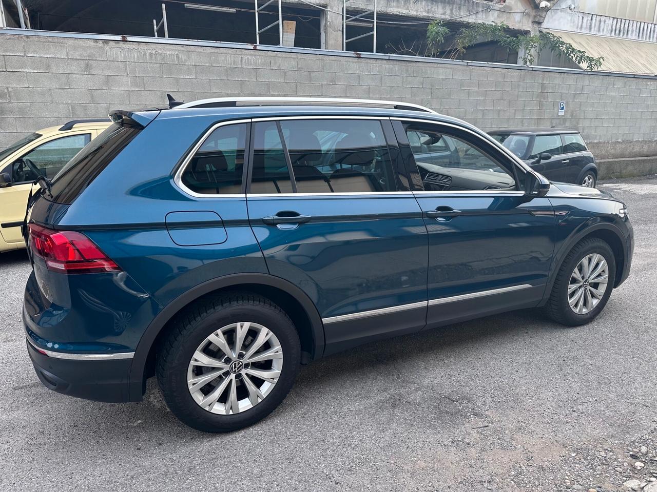 Volkswagen Tiguan 2.0 TDI 150 CV SCR DSG Elegance