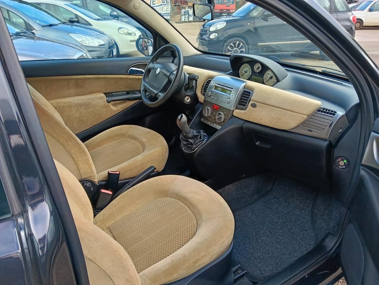 Lancia Ypsilon 1.3 Multijet Oro km119000