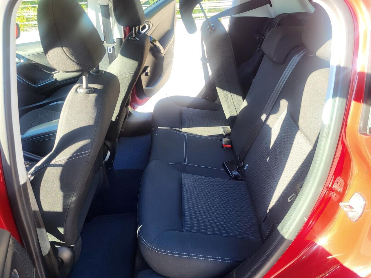 PEUGEOT 208-1,2 GPL-UNICA PROPRIET-3 REVISIONI