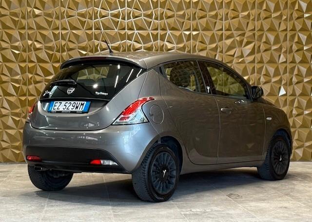 Lancia Ypsilon 1.2 69 CV 5 porte Gold