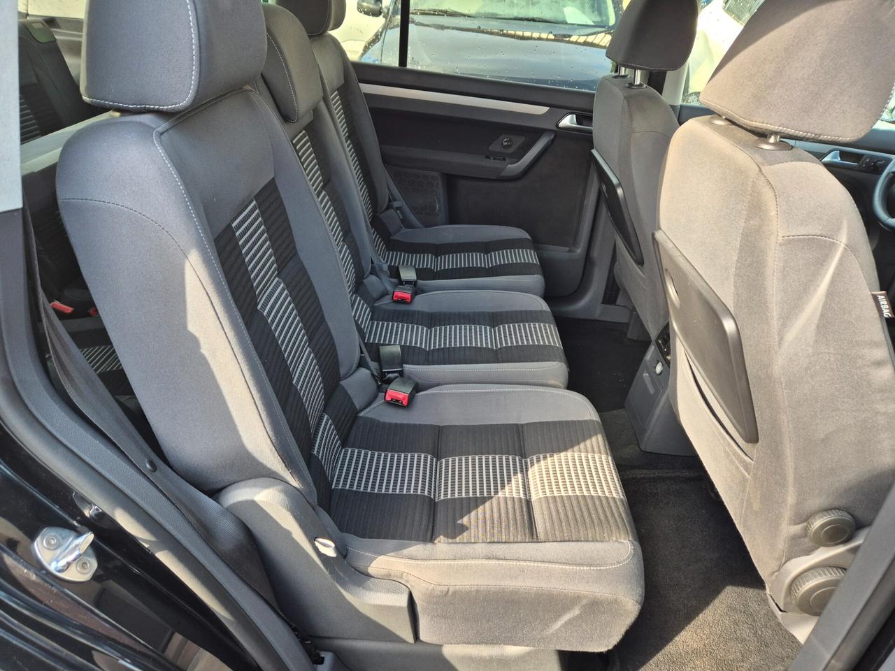 Volkswagen Touran 2.0 TDI DPF Highline 7 posti