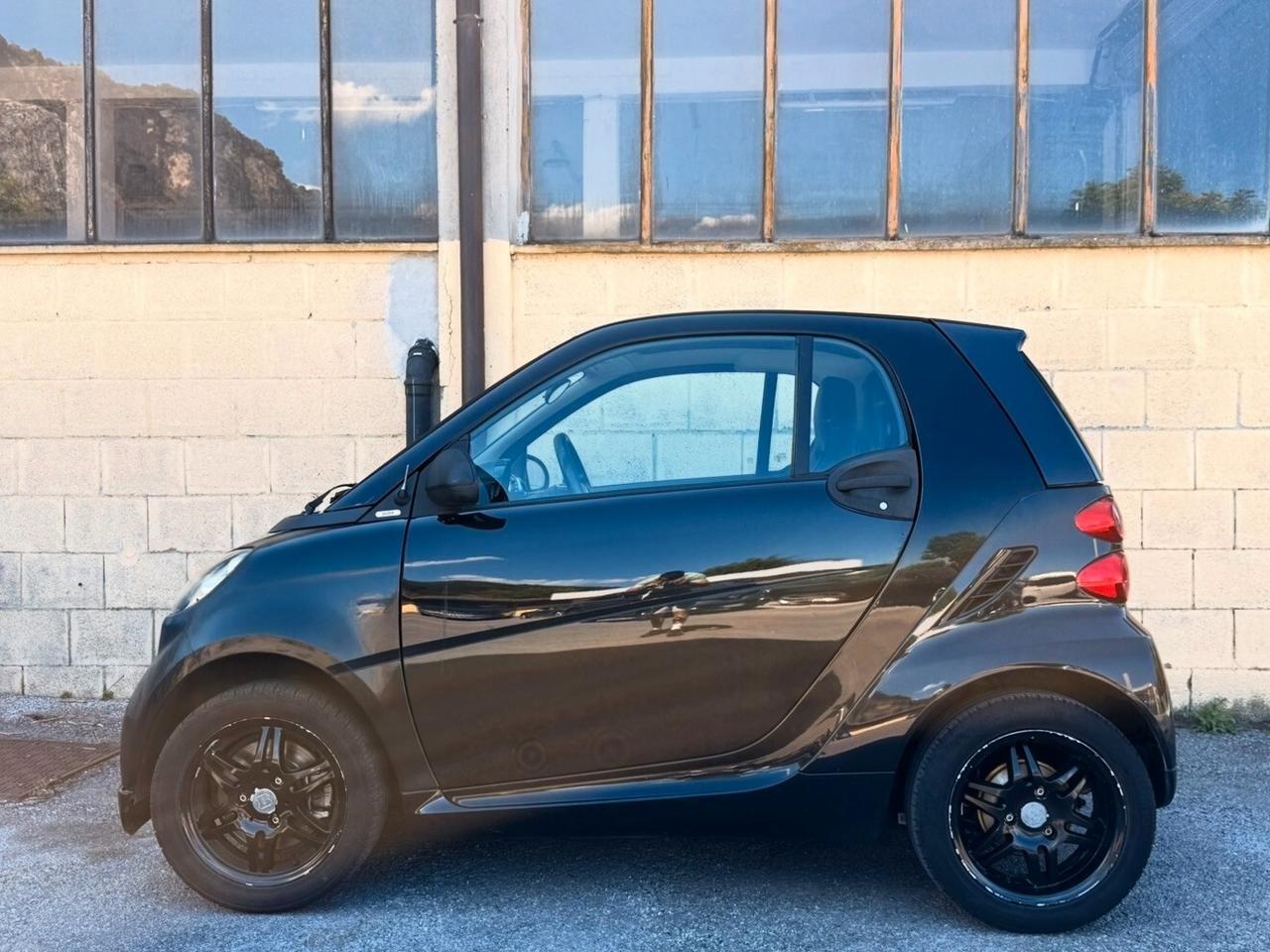 Smart ForTwo 1000 45 kW MHD coupé pure