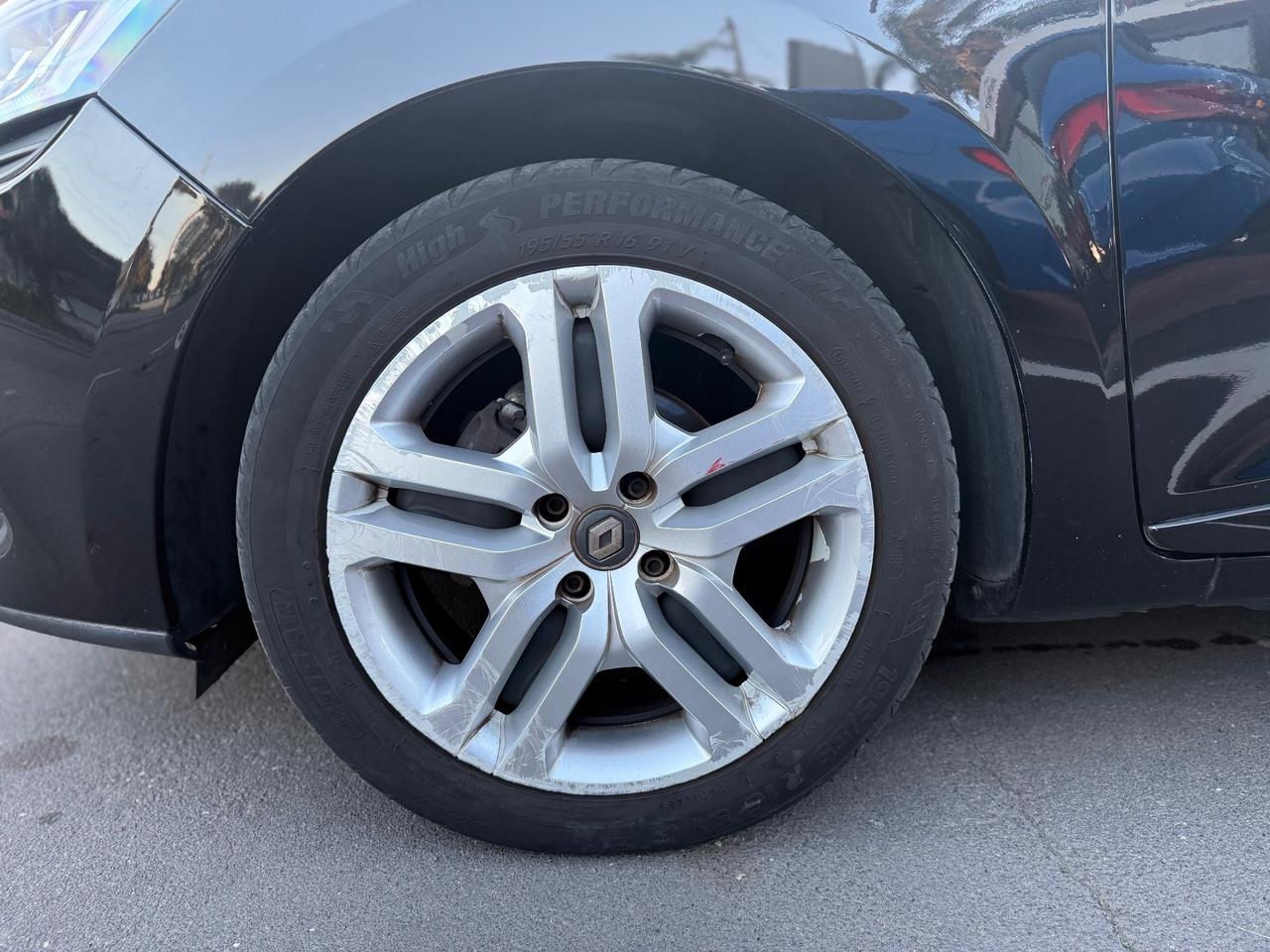 Renault Clio 1.5 dci SOLO 90.000KM - 2019