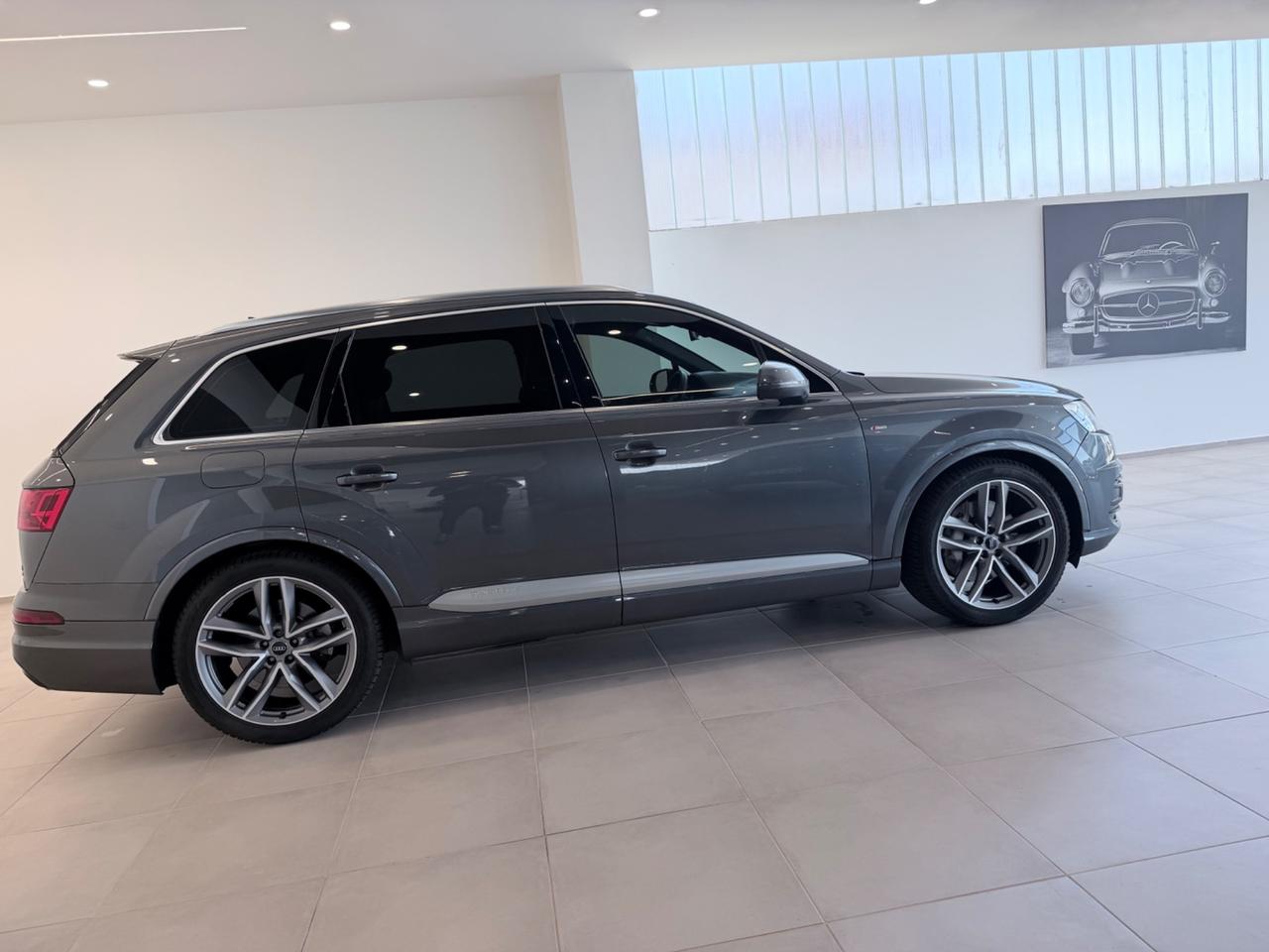 Audi Q7 50 TDI quattro tiptronic Business Plus
