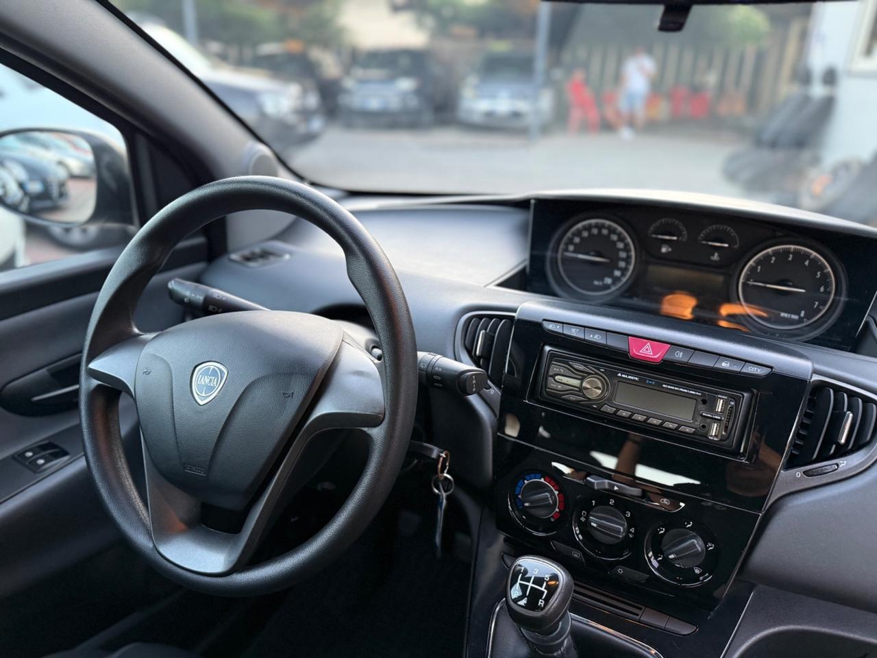 Lancia Ypsilon 1.2 69 CV 5 porte GPL KM CERTIF