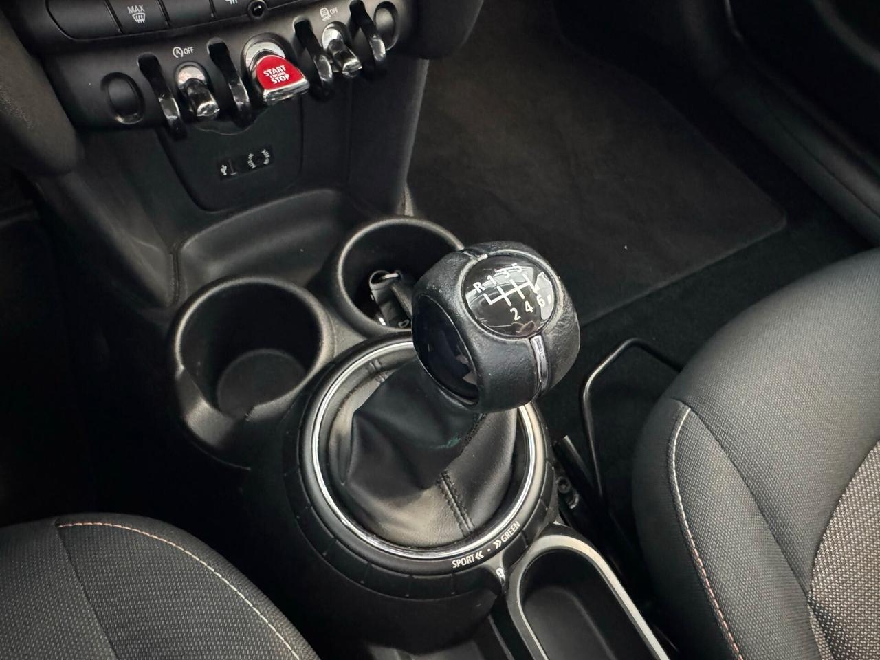 Mini 1.5 Cooper D Business XL 5 porte