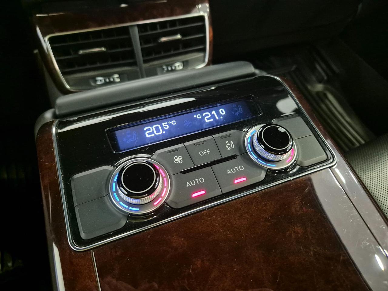 Audi A8 3.0 V6 tdi quattro tiptronic - Cam - Cruise/Lim - Soft Close