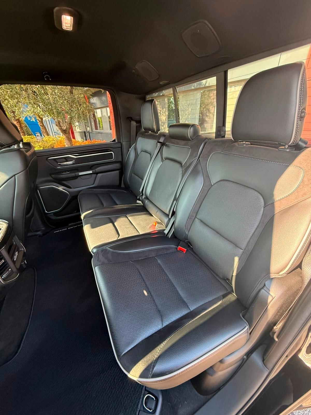 Dodge RAM 1500 5.7 V8 LARAMIE 400cv at8 MY21 GPL