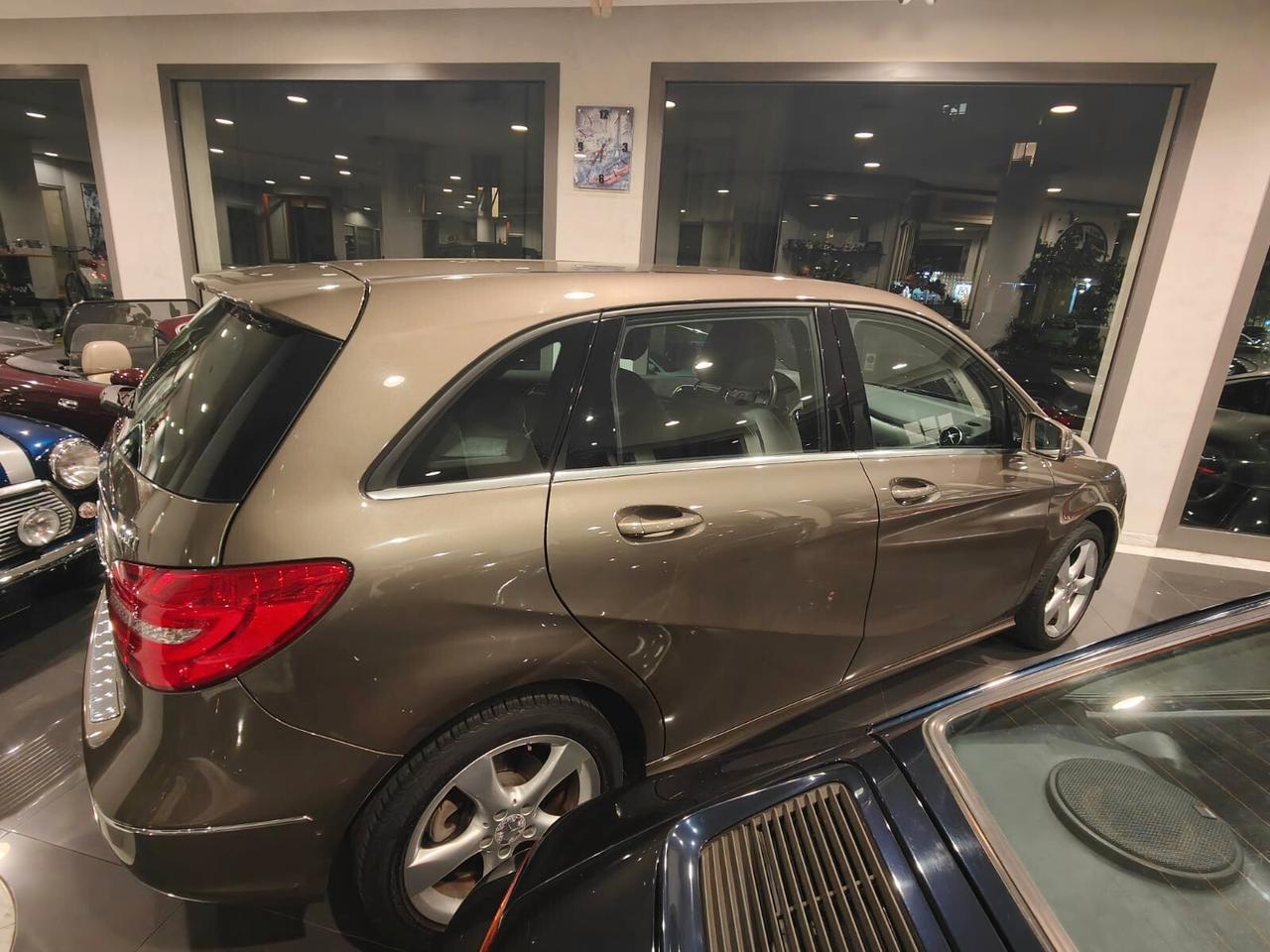 Mercedes-benz B 180 CDI BlueEFFICIENCY Premium