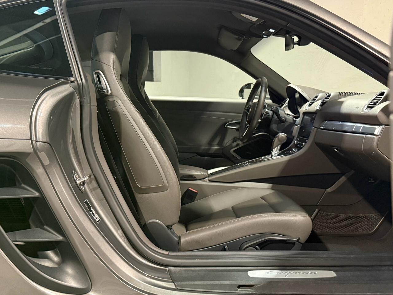 Porsche Cayman 718 PDK