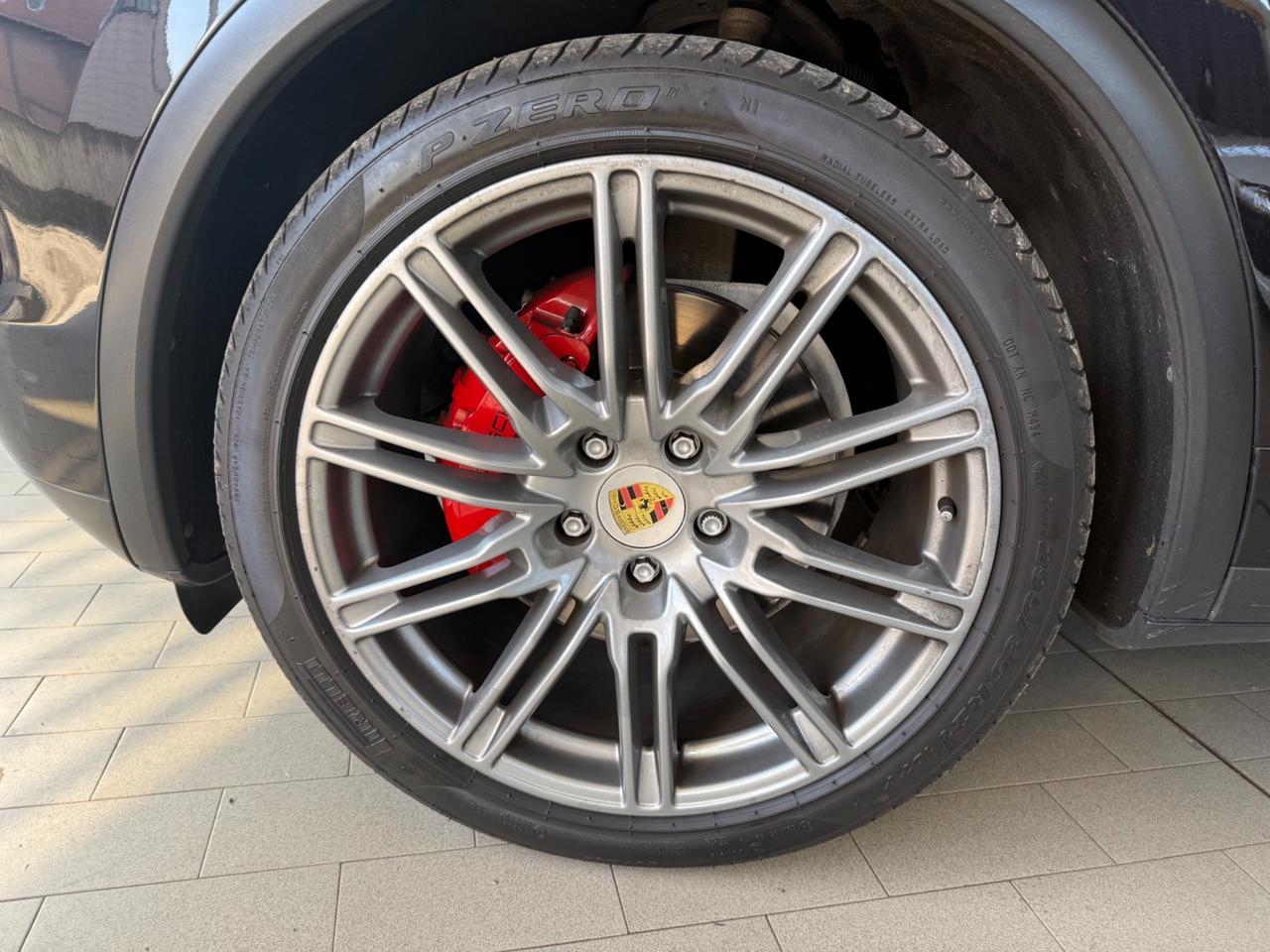 Porsche Cayenne 4.8 S