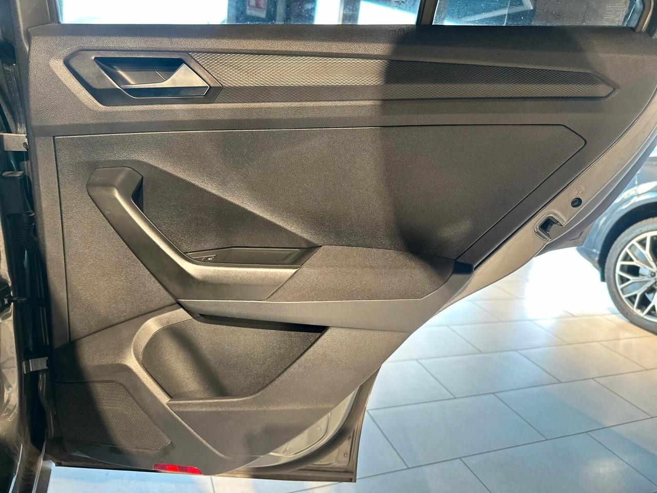 Volkswagen T-Roc VW STYLE