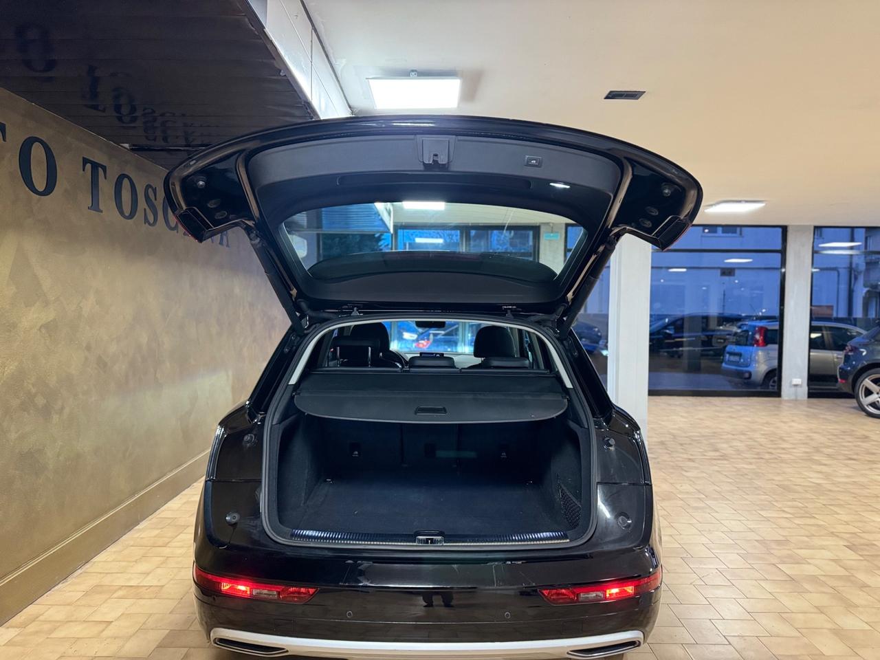 Audi Q5 2.0 TDI quattro S tronic Business Sport