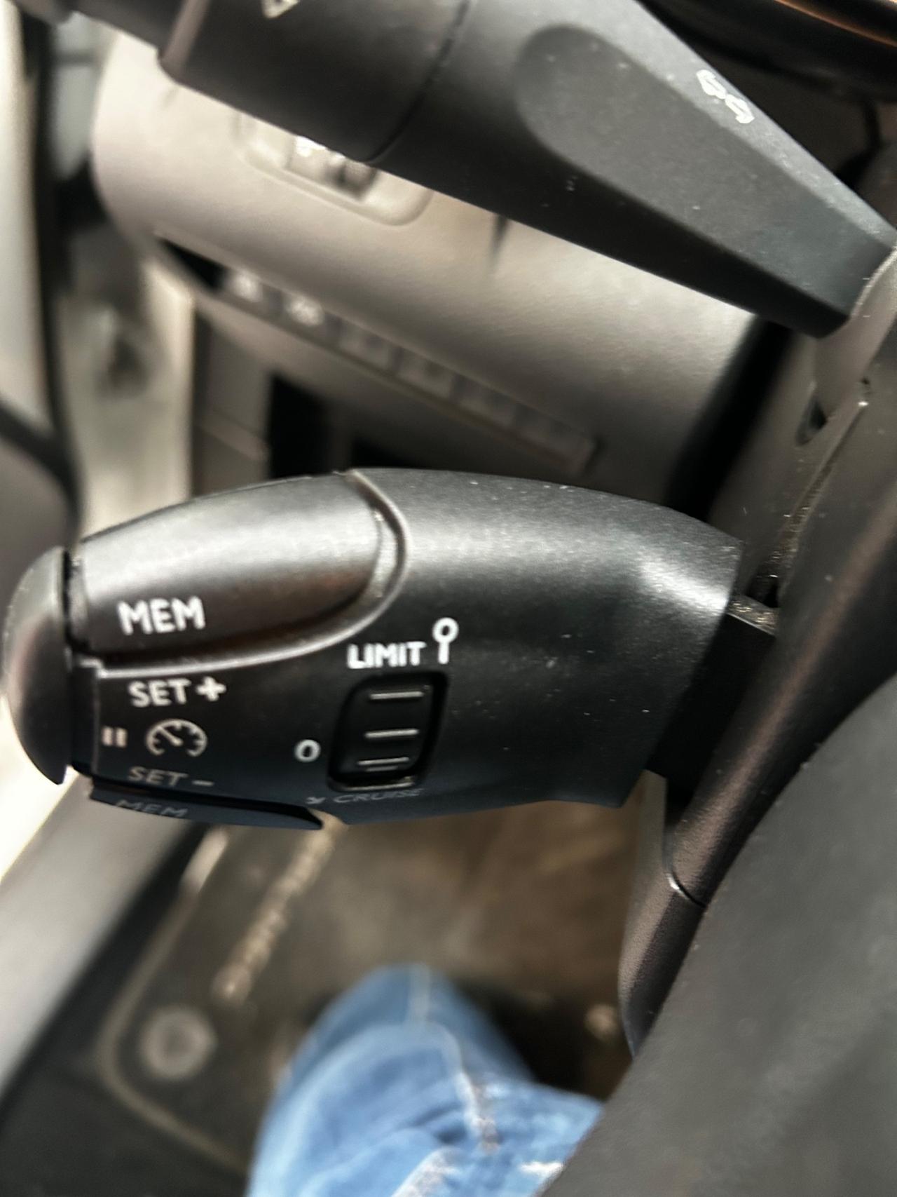 Citroen Berlingo 1500 blue hdi