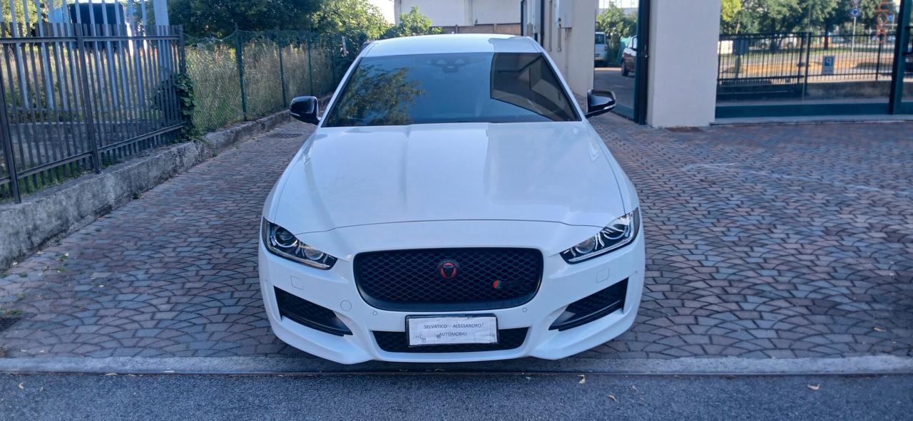 Jaguar XE 2.0 D Turbo 180 CV AWD aut. R-Sport