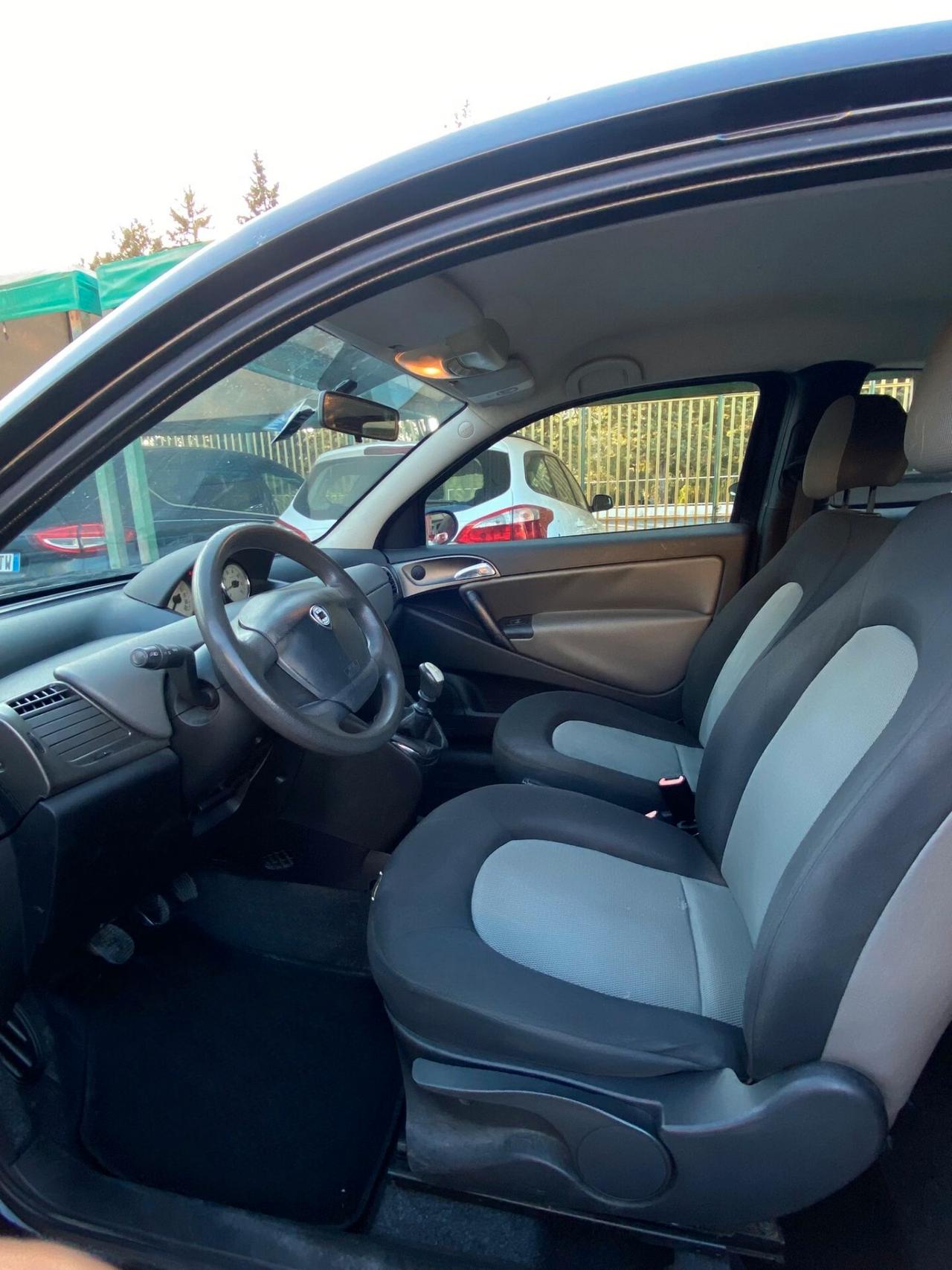 Lancia Ypsilon 1.2