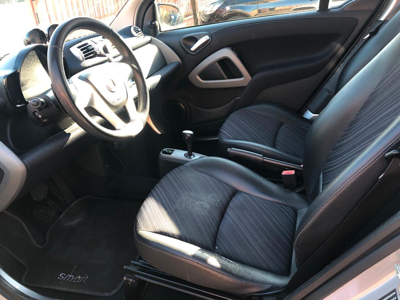 Smart ForTwo 1000 52 kW MHD coupé HI-TECH