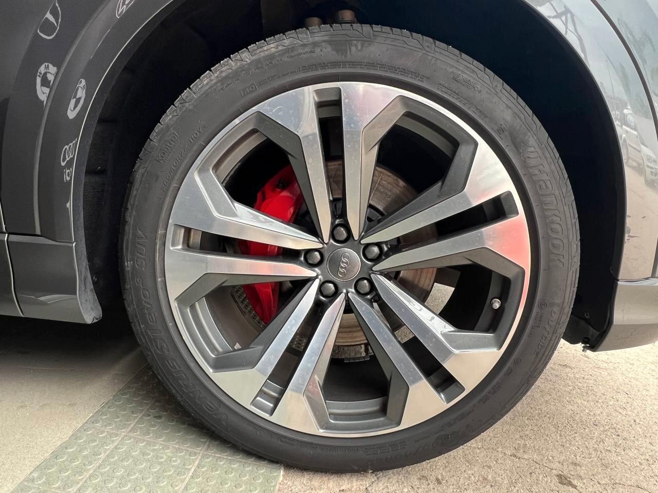 Audi Q8 50 TDI 286 CV quattro tiptronic Sport