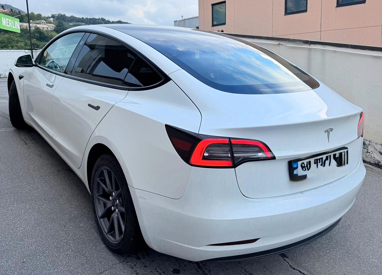 Tesla Model 3 RWD