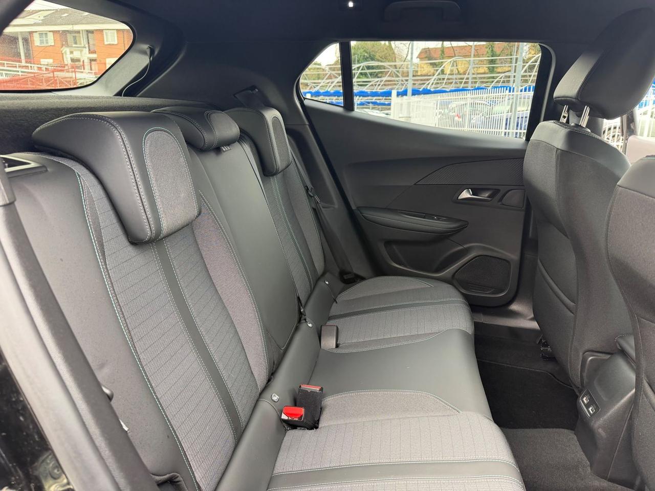 Peugeot 2008 1.5 Blue HDI 130 Allure Pack * #9123